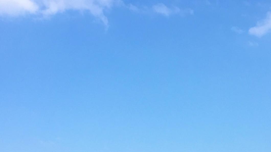 De blauwe hemel Blauwe hemel in Corona Tijd